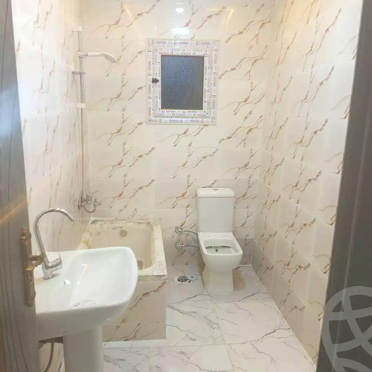https://aqarmap.com.eg/ar/listing/7073929-for-sale-alexandria-al-agamy-lbytsh-mohamed-el-fardi-st