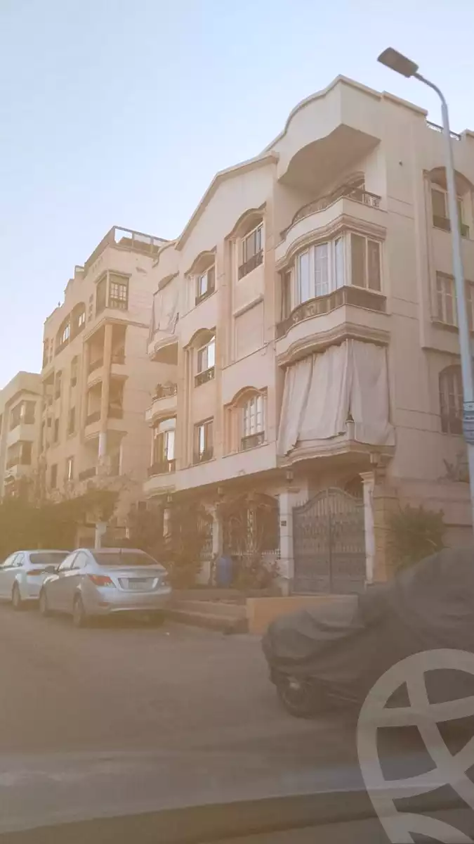 https://aqarmap.com.eg/ar/listing/7073943-for-sale-cairo-new-cairo-el-ahyaa-fifth-neighborhood