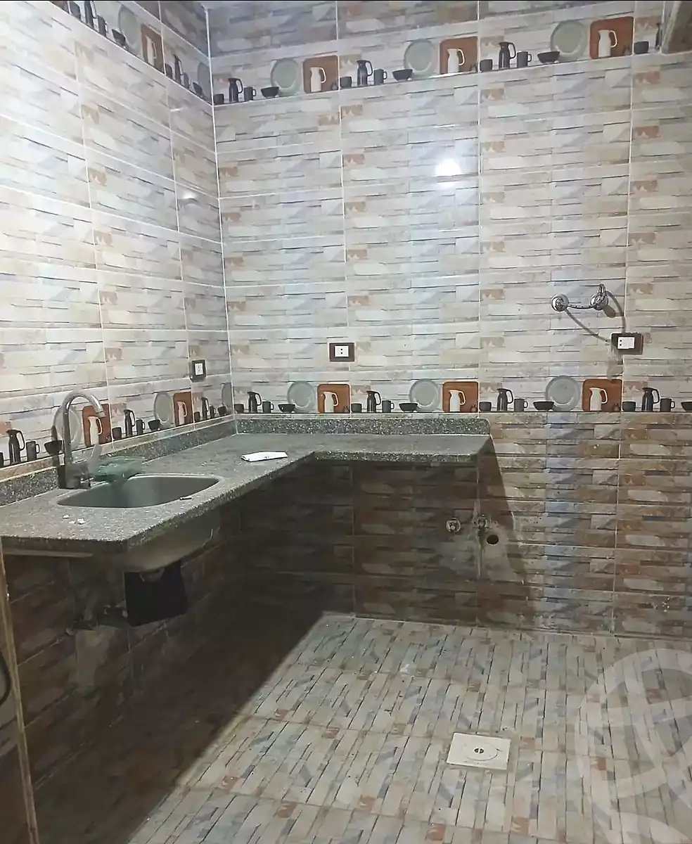 https://aqarmap.com.eg/ar/listing/7074392-for-sale-alexandria-al-agamy-lbytsh-bianchiii-el-bashwat-st