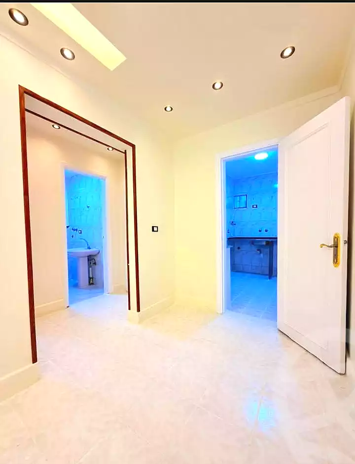 https://aqarmap.com.eg/ar/listing/7074556-for-sale-alexandria-al-agamy-shataa-el-nakheel