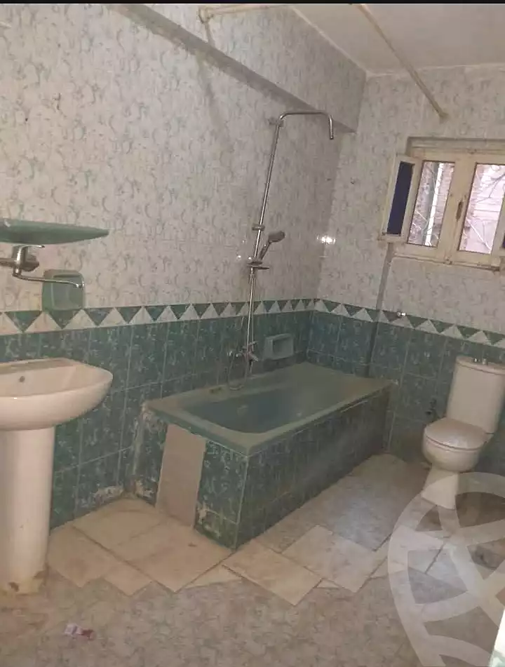 https://aqarmap.com.eg/ar/listing/7074847-for-sale-alexandria-al-agamy-el-hanouvel-radwan-st