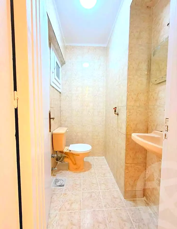 https://aqarmap.com.eg/en/listing/7074878-for-sale-alexandria-al-agamy-shataa-el-nakheel