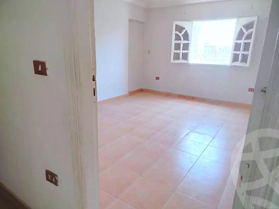 https://aqarmap.com.eg/ar/listing/7075060-for-rent-cairo-helwan-el-ezba-el-qebliah-ragheb-st
