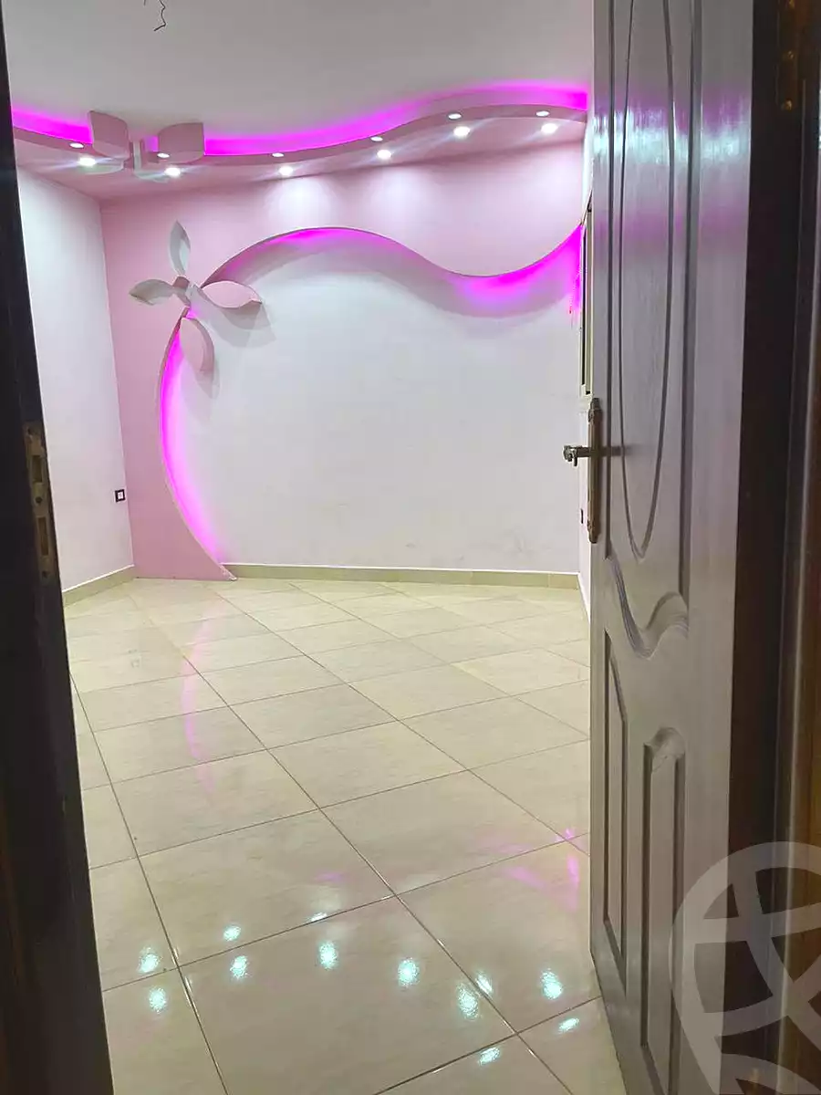 https://aqarmap.com.eg/ar/listing/7075249-for-sale-cairo-helwan-hadayek-helwan-el-eshrein-st