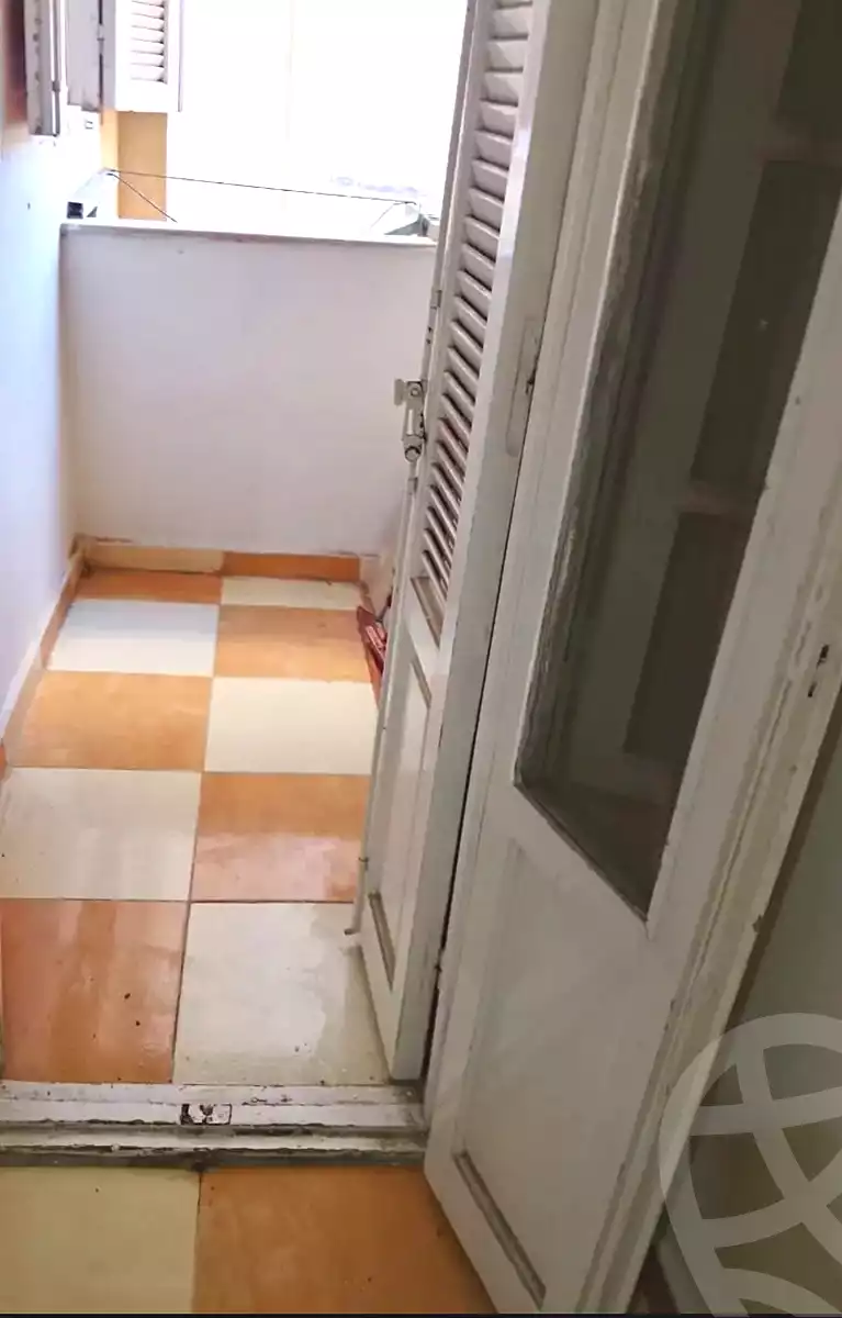 https://aqarmap.com.eg/ar/listing/7075345-for-sale-alexandria-sydy-bshr-sydy-bshr-bhry-ali-hipa-st