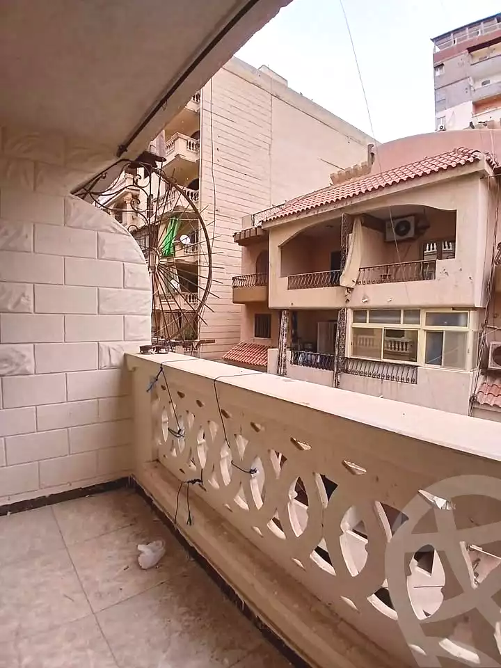 https://aqarmap.com.eg/ar/listing/7074325-for-sale-alexandria-al-agamy-lbytsh-bianchiii