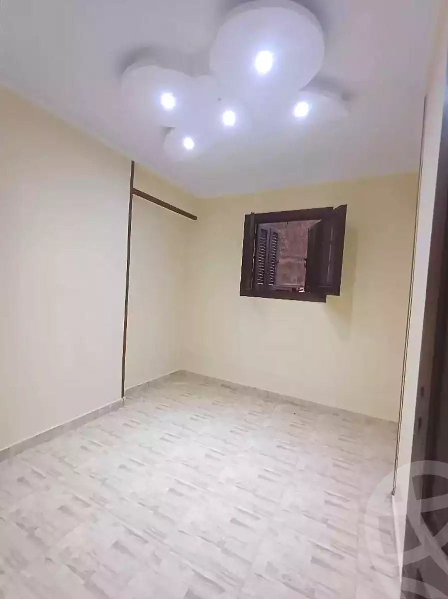 https://aqarmap.com.eg/ar/listing/7075370-for-sale-alexandria-sydy-bshr-sydy-bshr-bhry-shr-khld-bn-lwlyd
