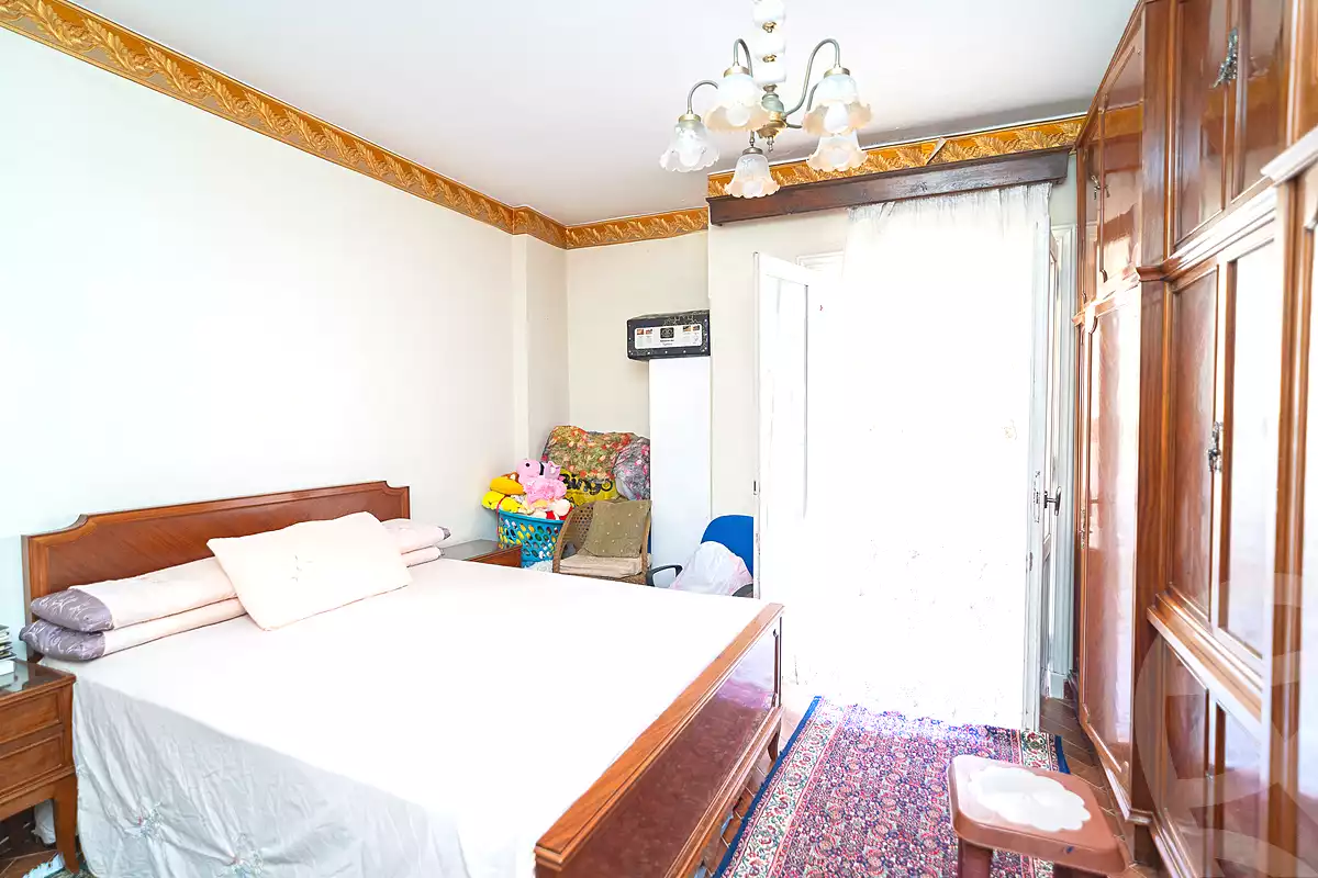https://aqarmap.com.eg/ar/listing/7076244-for-sale-alexandria-l-zryt-champollion-st
