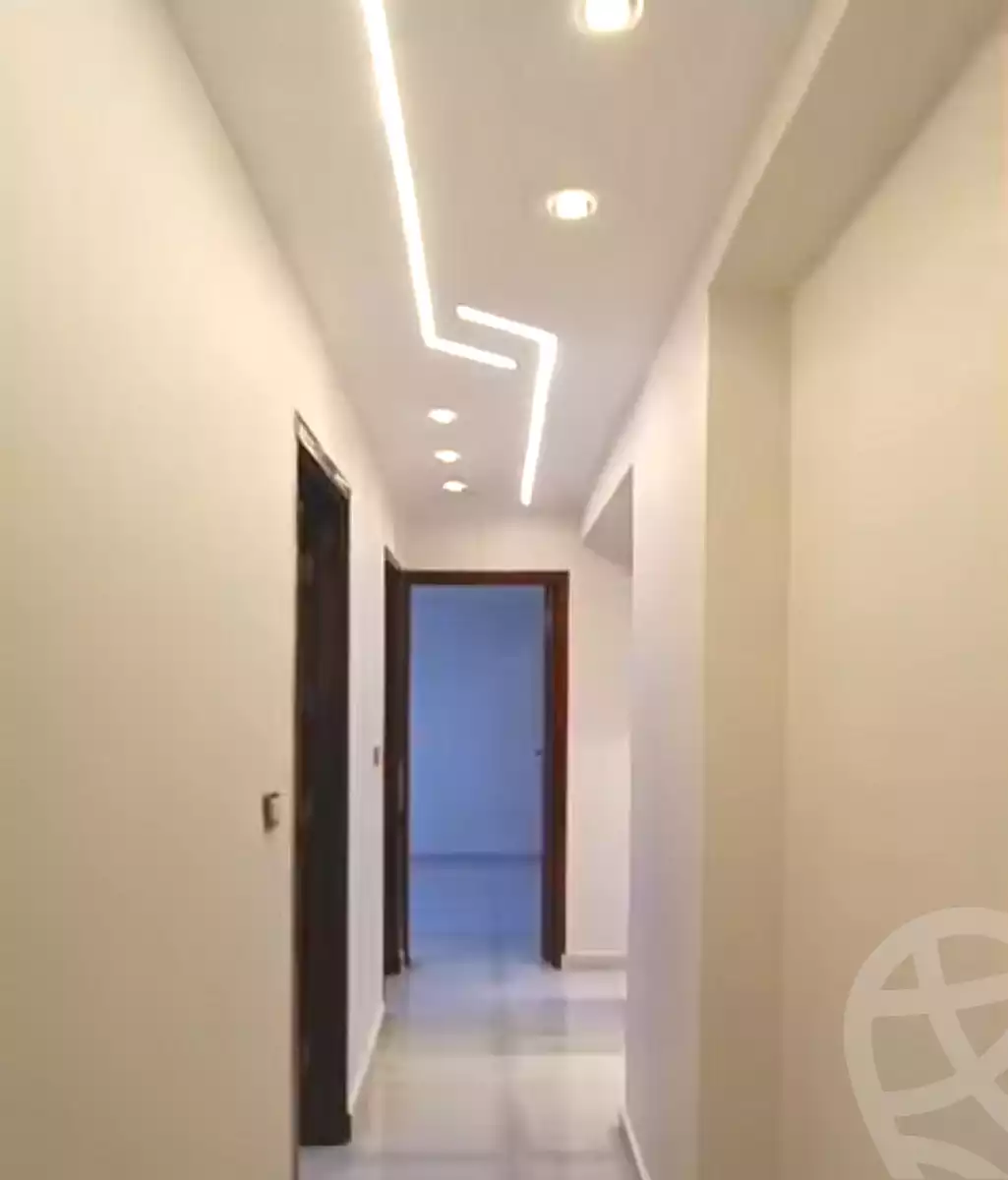 https://aqarmap.com.eg/ar/listing/7076533-for-sale-cairo-helwan-hadayek-helwan-el-eshrein-st