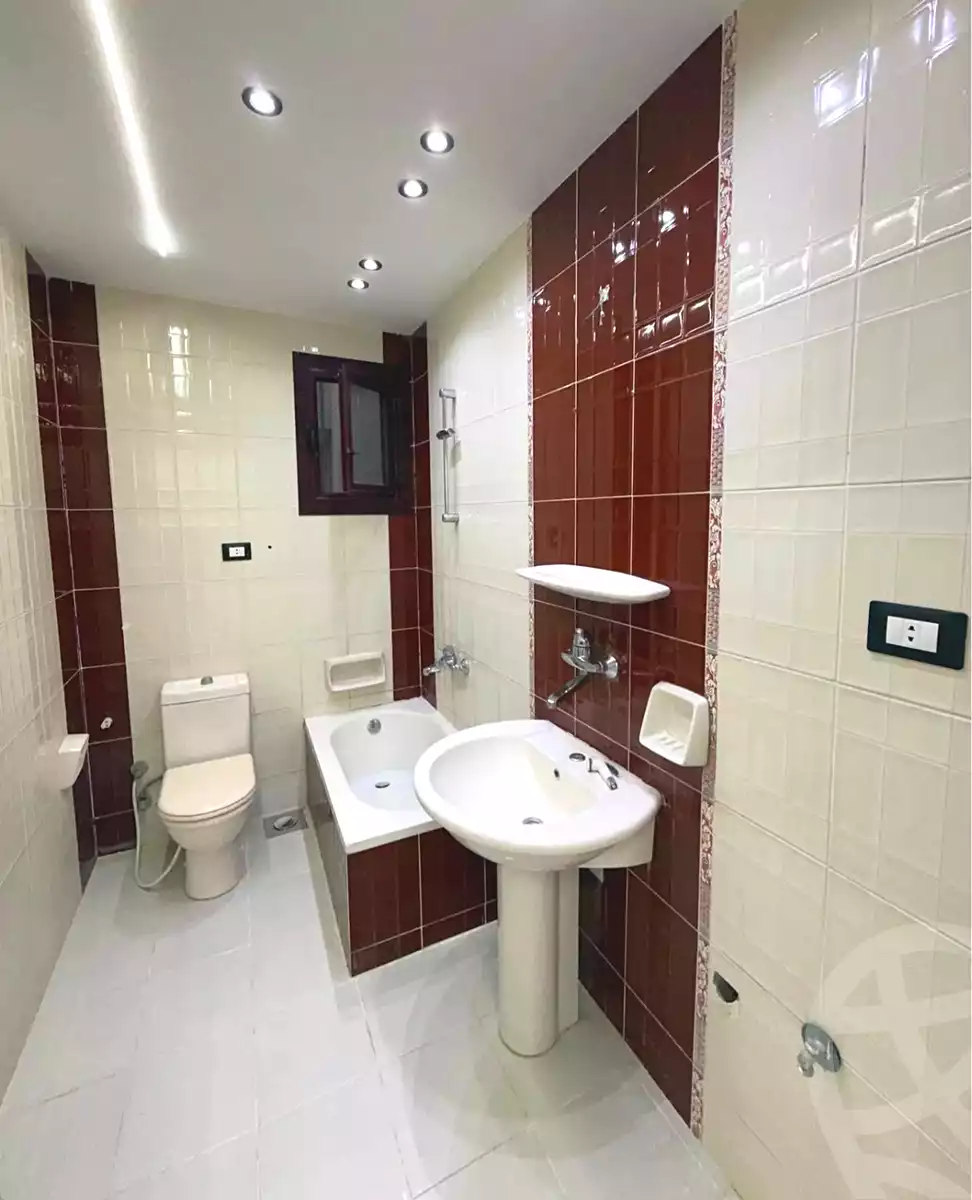 https://aqarmap.com.eg/ar/listing/7076641-for-sale-alexandria-el-asafra-l-sfr-bhry