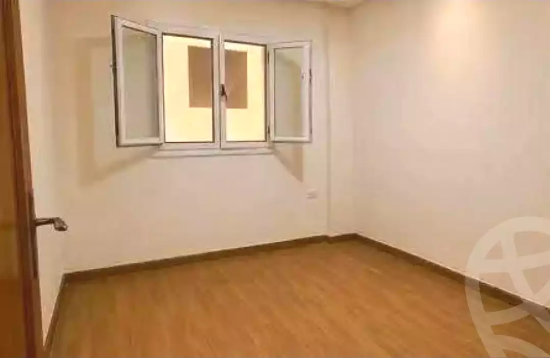 https://aqarmap.com.eg/ar/listing/7076811-for-sale-alexandria-al-agamy-lbytsh-bianchiii