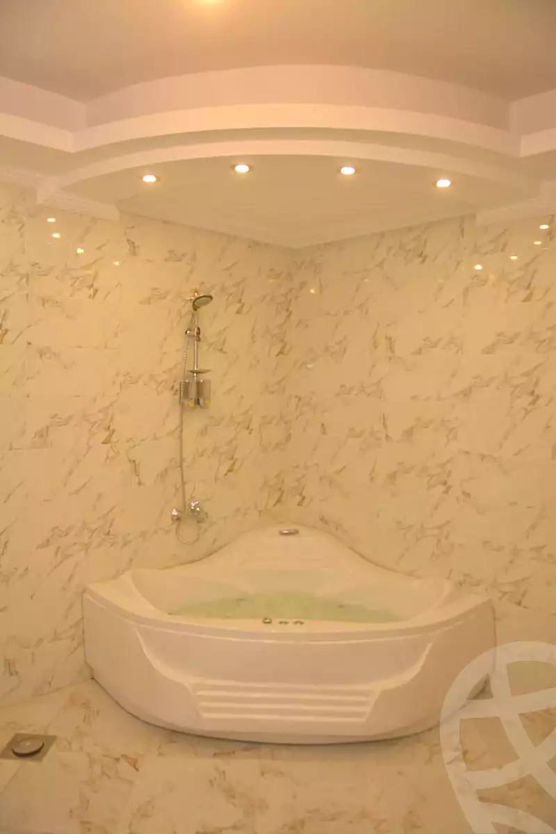https://aqarmap.com.eg/en/listing/7076830-for-sale-cairo-el-shorouk-compounds-maxim-residence