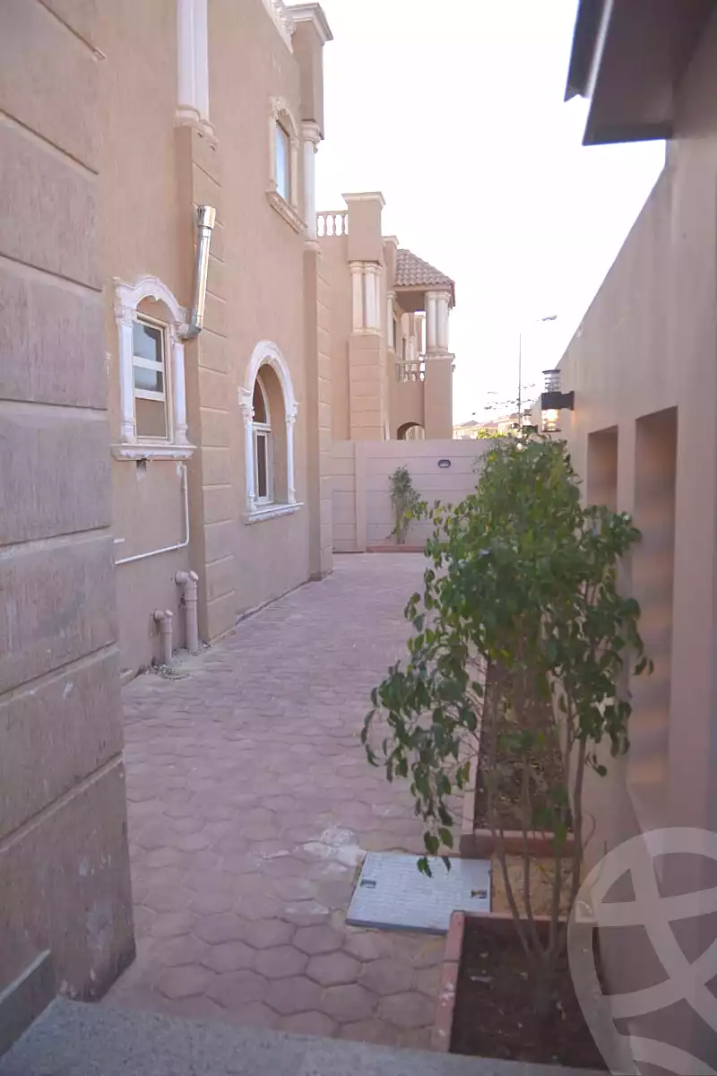 https://aqarmap.com.eg/en/listing/7076830-for-sale-cairo-el-shorouk-compounds-maxim-residence
