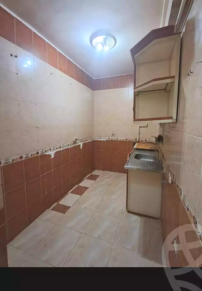 https://aqarmap.com.eg/ar/listing/7077423-for-sale-alexandria-sydy-bshr-sydy-bshr-bhry-ali-hipa-st