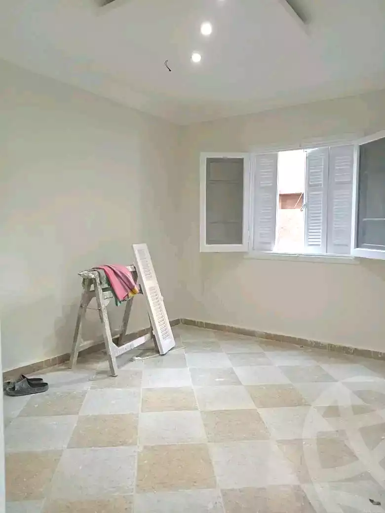 https://aqarmap.com.eg/ar/listing/7077454-for-sale-alexandria-el-asafra-shr-45