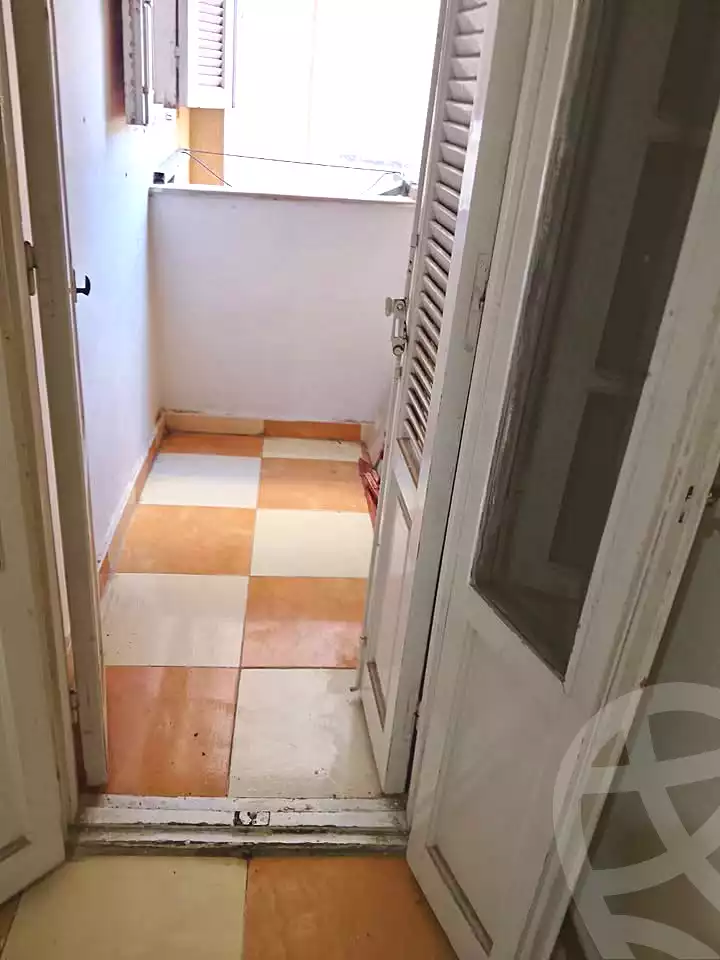 https://aqarmap.com.eg/ar/listing/7077910-for-sale-alexandria-sydy-bshr-sydy-bshr-bhry-ali-hipa-st