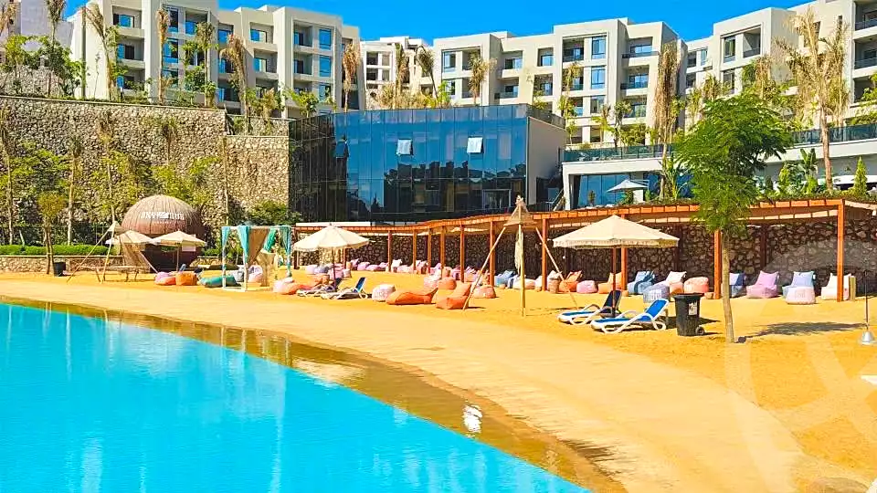 https://aqarmap.com.eg/en/listing/7078018-for-sale-ain-elsokhna-mdyn-ljll-ljdyd-byrmydz-sky-syty