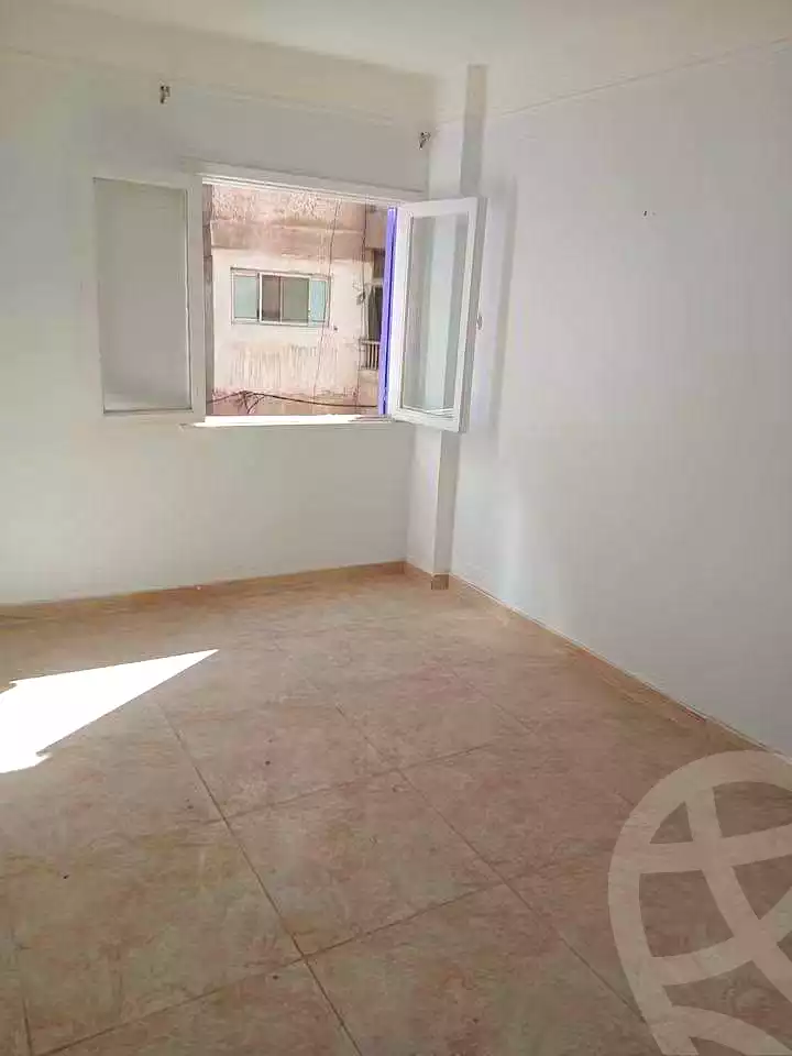 https://aqarmap.com.eg/en/listing/7075464-for-sale-alexandria-al-agamy-lbytsh-al-andalous-wa-al-hgaz-st