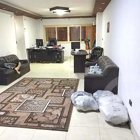 https://aqarmap.com.eg/ar/listing/7078105-for-sale-cairo-helwan-sherif-st