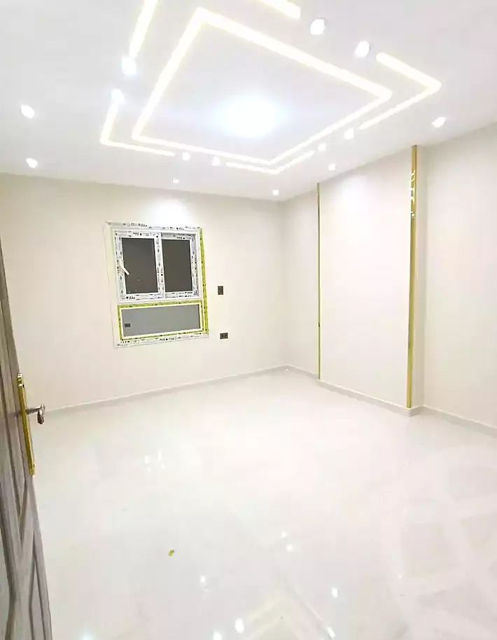 https://aqarmap.com.eg/en/listing/7078454-for-sale-alexandria-al-agamy-el-hanouvel