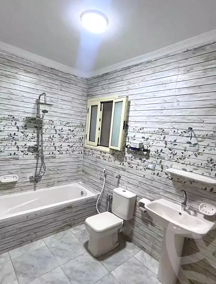 https://aqarmap.com.eg/ar/listing/7078625-for-sale-alexandria-al-agamy-lbytsh-bianchiii
