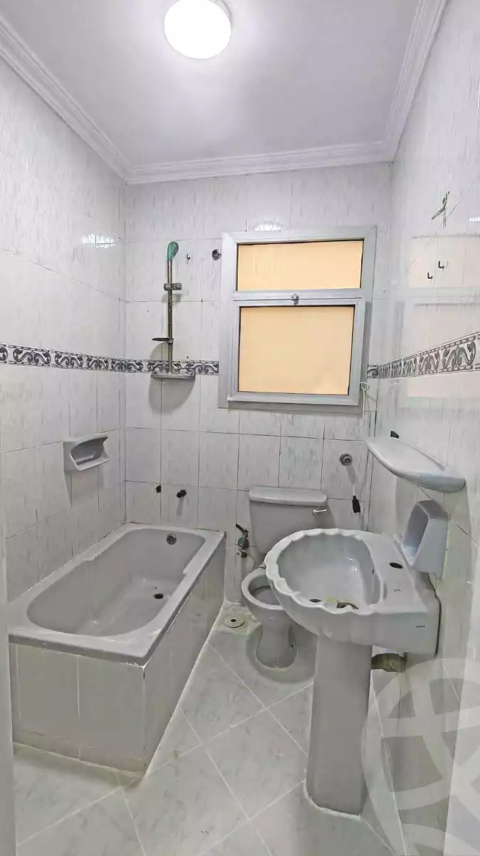 https://aqarmap.com.eg/ar/listing/7078750-for-sale-alexandria-al-agamy-shataa-el-nakheel