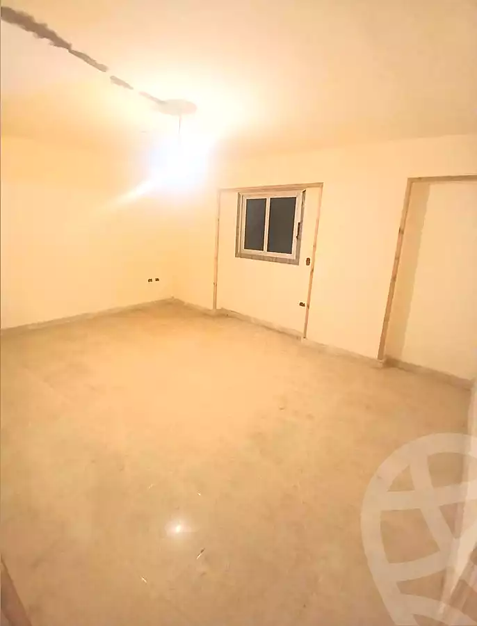 https://aqarmap.com.eg/ar/listing/7078766-for-sale-alexandria-ganaklis-shr-mrtdy-bsh