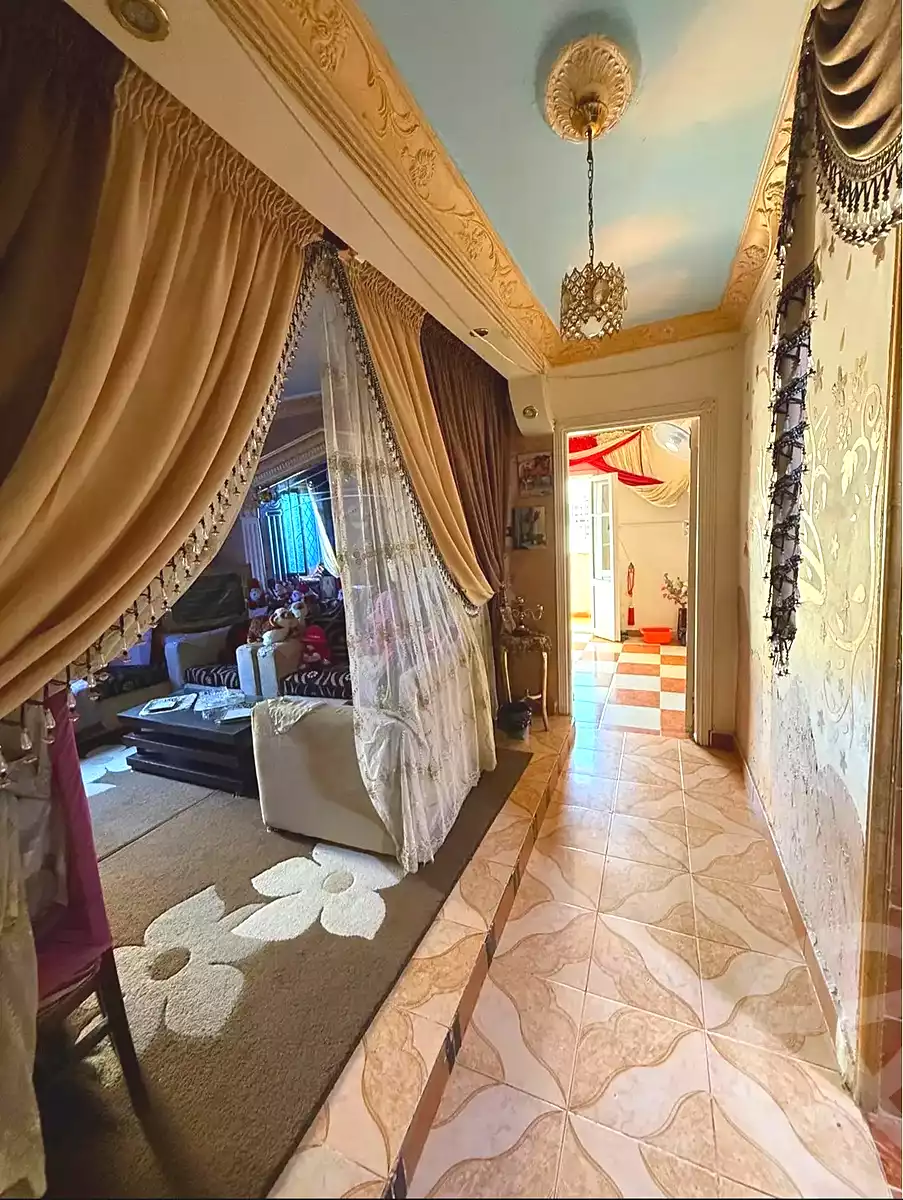 https://aqarmap.com.eg/ar/listing/7078924-for-sale-alexandria-sydy-bshr-shr-mlk-hfny