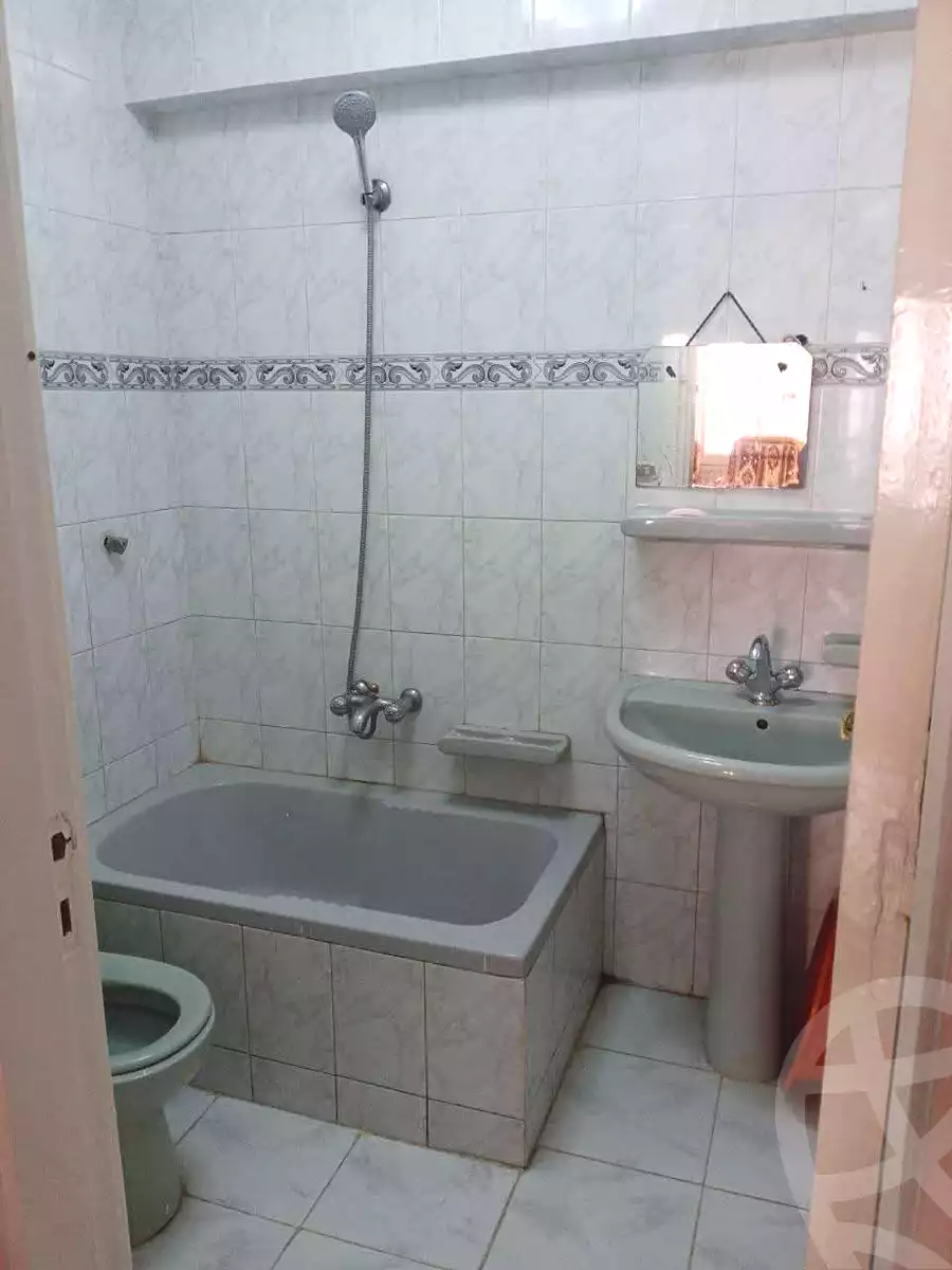 https://aqarmap.com.eg/en/listing/7078972-for-rent-alexandria-al-agamy-shataa-el-nakheel