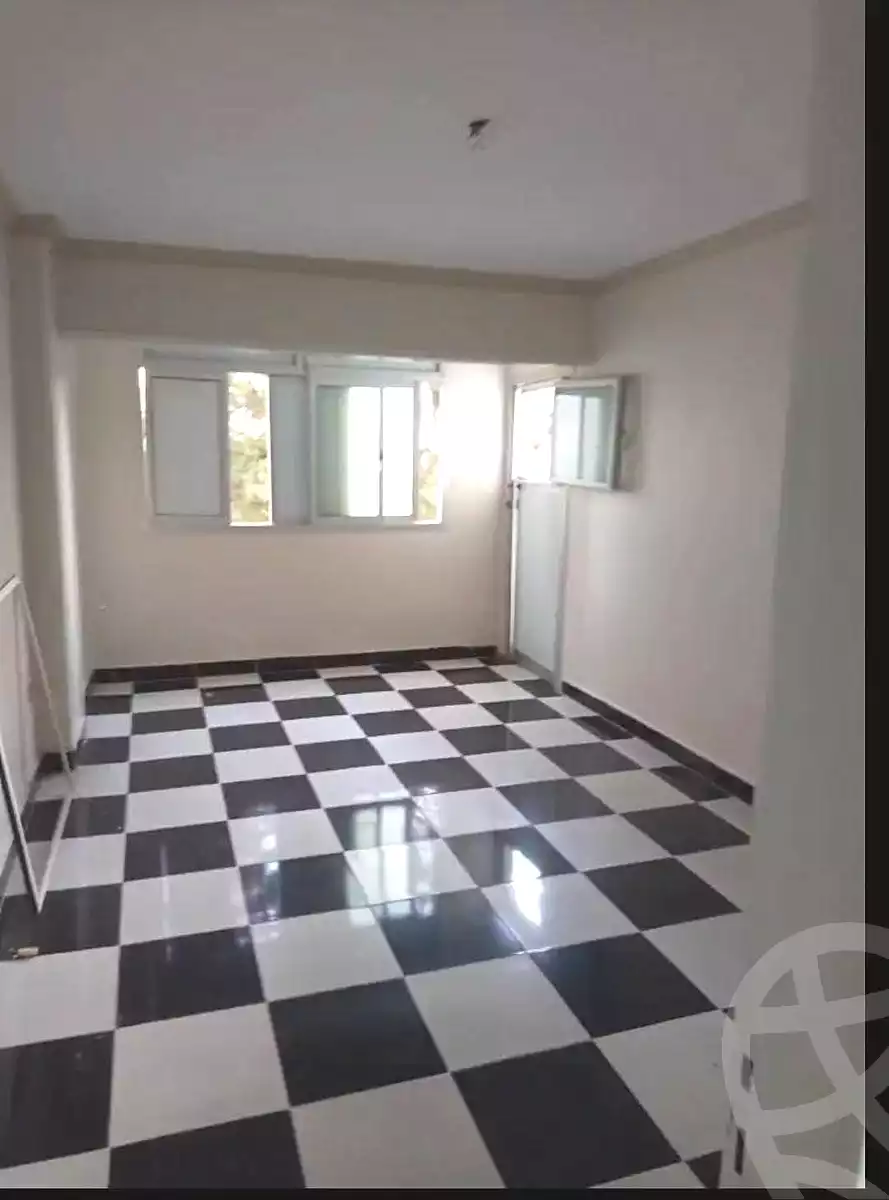 https://aqarmap.com.eg/ar/listing/7079334-for-rent-alexandria-al-agamy-bw-ywsf
