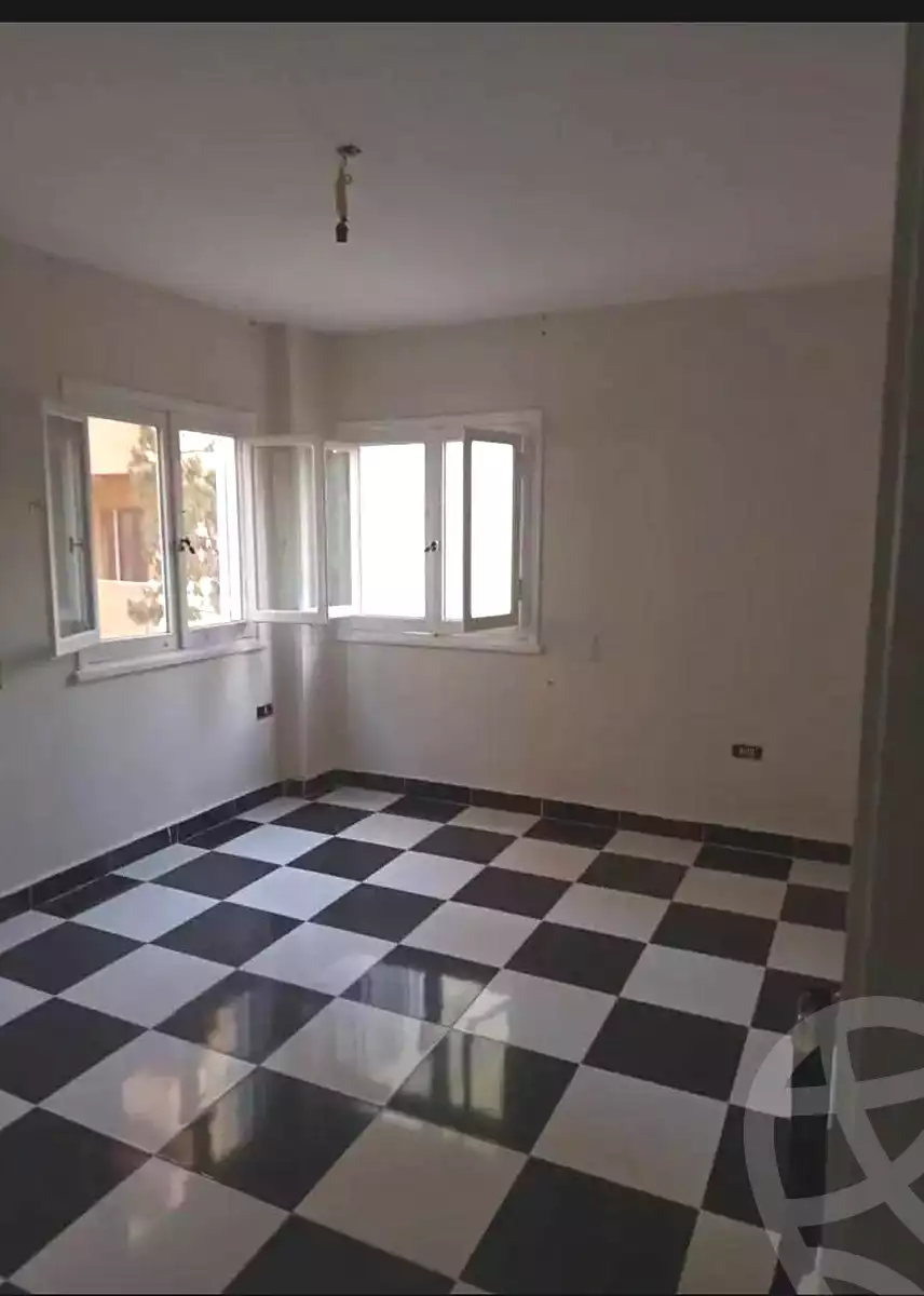 https://aqarmap.com.eg/ar/listing/7079334-for-rent-alexandria-al-agamy-bw-ywsf