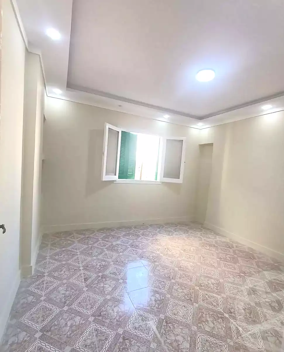 https://aqarmap.com.eg/ar/listing/7079340-for-sale-alexandria-al-agamy-el-hanouvel-abo-bakr-el-sedeek-st