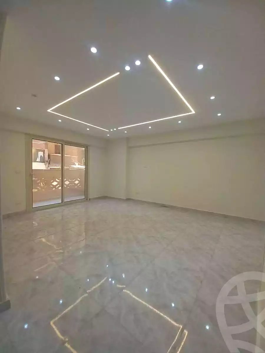 https://aqarmap.com.eg/ar/listing/7079365-for-sale-alexandria-sydy-bshr-sydy-bshr-bhry-shr-mhmd-njyb