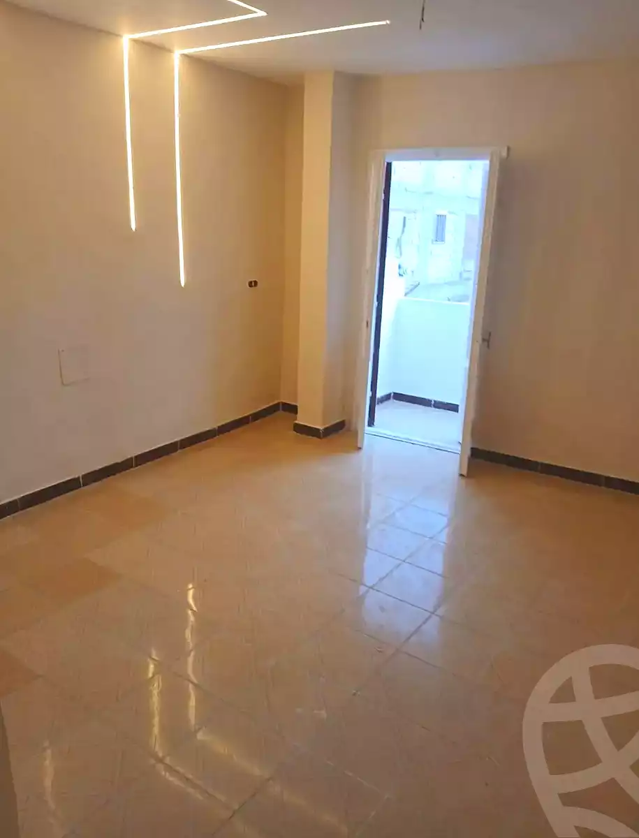 https://aqarmap.com.eg/en/listing/7079375-for-sale-alexandria-al-agamy-el-hanouvel-el-warsha-st