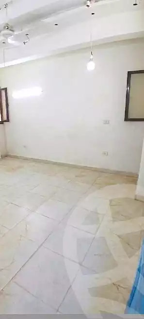 https://aqarmap.com.eg/en/listing/7079399-for-sale-alexandria-al-agamy-el-hanouvel-radwan-st