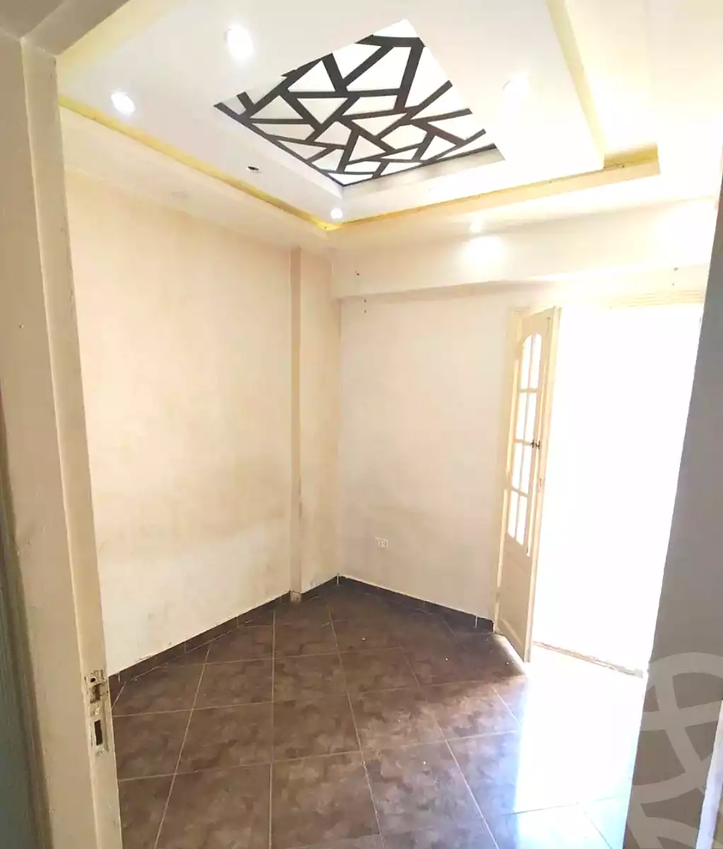 https://aqarmap.com.eg/ar/listing/7079576-for-sale-alexandria-lsywf-el-falki