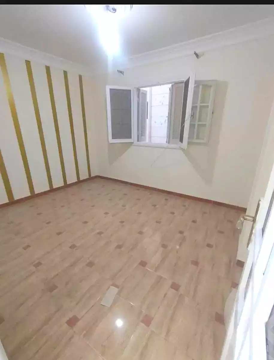 https://aqarmap.com.eg/ar/listing/7079684-for-sale-alexandria-miami-street-57