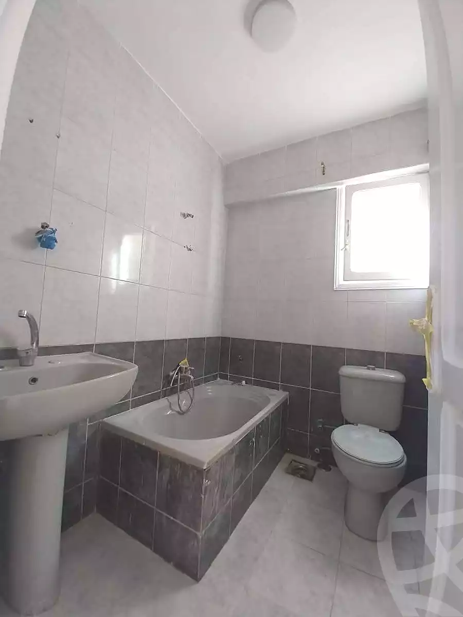 https://aqarmap.com.eg/ar/listing/7079755-for-sale-alexandria-al-agamy