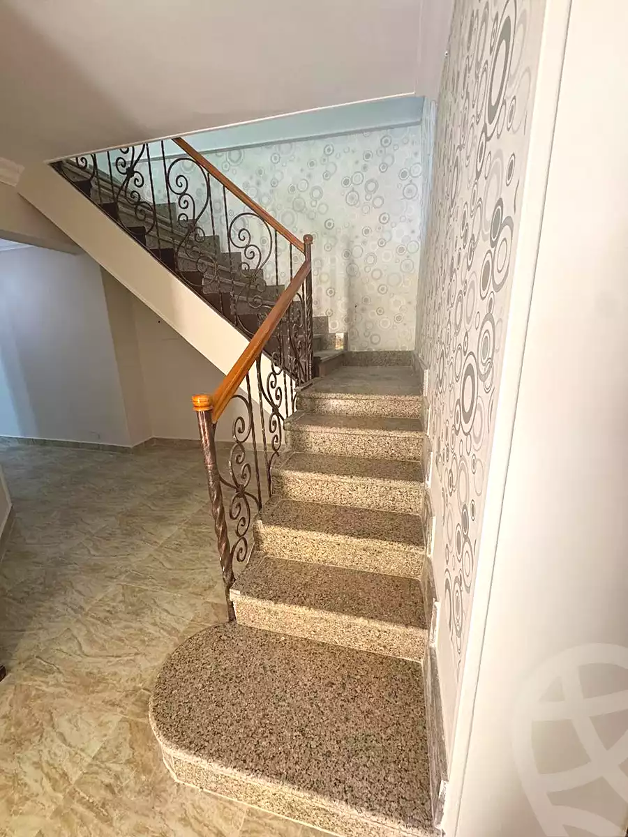 https://aqarmap.com.eg/ar/listing/7080181-for-sale-cairo-new-cairo-ganob-el-akadamiya-south-academy-h-amr-ibn-el-ass-st