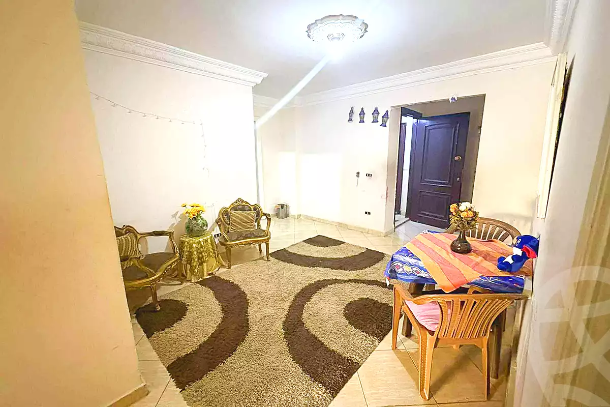 https://aqarmap.com.eg/ar/listing/7080236-for-sale-alexandria-miami-farook-abd-al-wahab-st