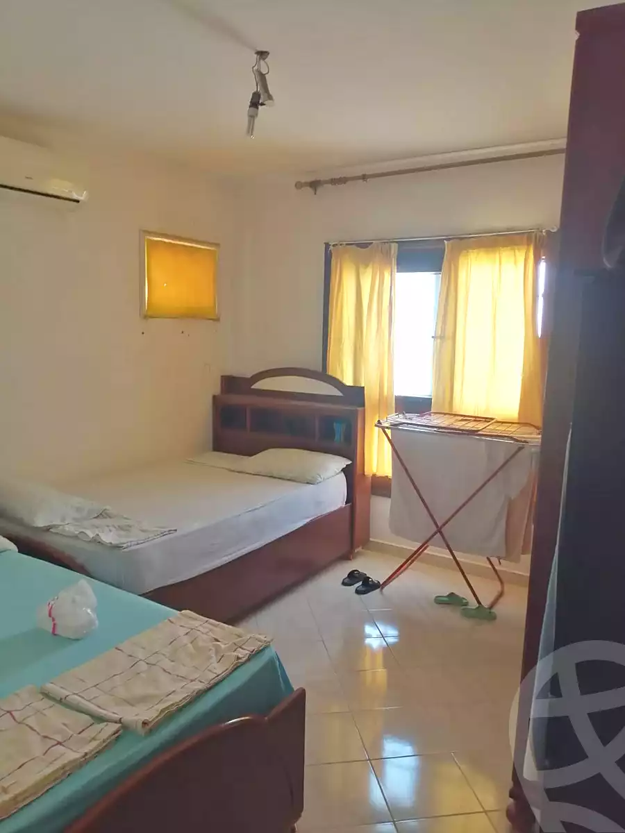https://aqarmap.com.eg/ar/listing/7080361-for-sale-cairo-new-cairo-lrhb-city-phase-4-mohammed-farid-st