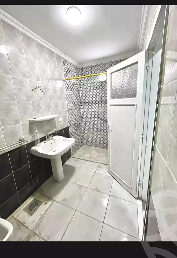 https://aqarmap.com.eg/ar/listing/7080789-for-sale-alexandria-el-asafra-l-sfr-bhry
