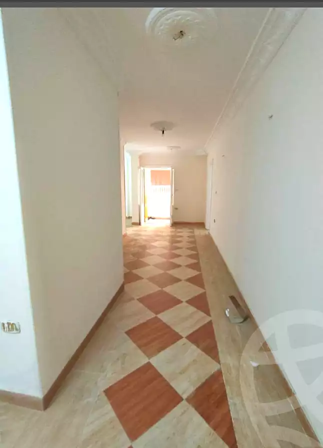 https://aqarmap.com.eg/ar/listing/7080972-for-sale-alexandria-al-agamy-lbytsh-el-saleheen-mosque-st