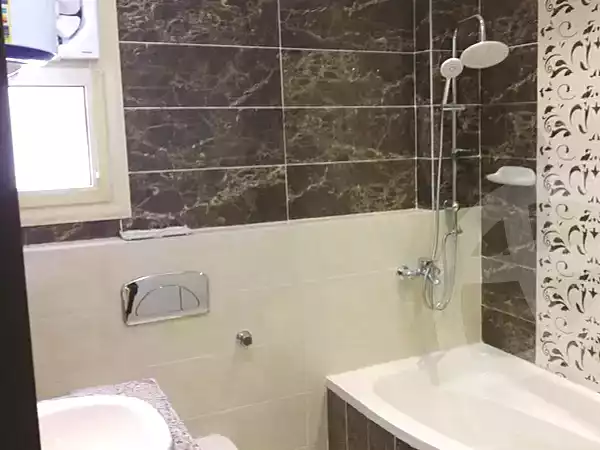 https://aqarmap.com.eg/ar/listing/7081048-for-rent-cairo-mokattam-el-hadabah-el-wosta