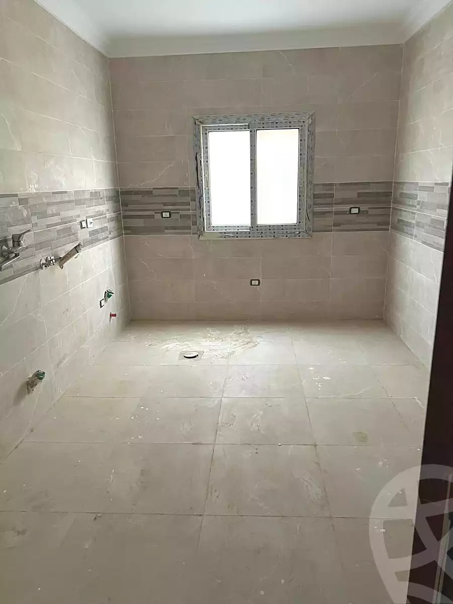 https://aqarmap.com.eg/ar/listing/7081361-for-sale-cairo-new-cairo-compounds-el-mostashareen-compound