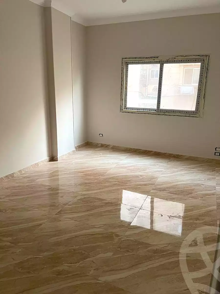 https://aqarmap.com.eg/ar/listing/7081361-for-sale-cairo-new-cairo-compounds-el-mostashareen-compound