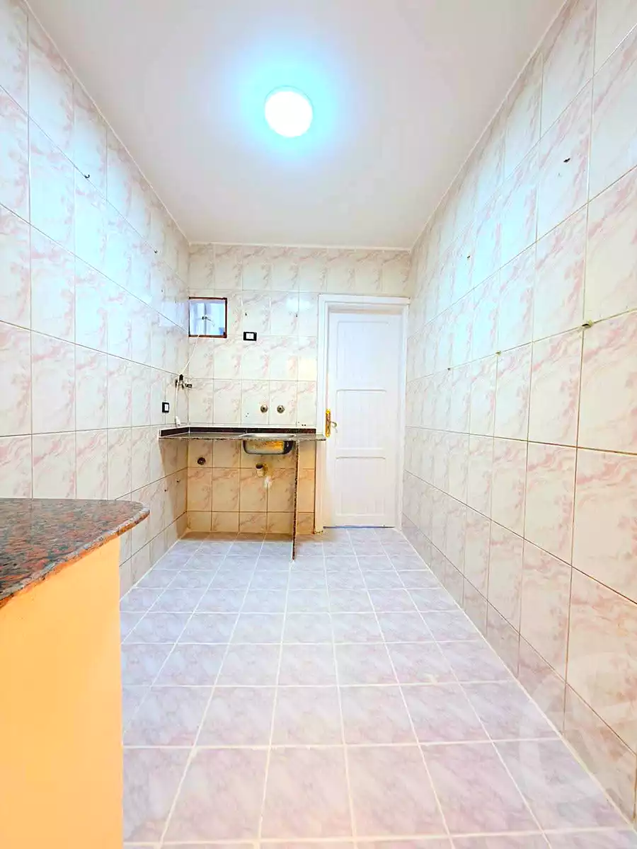 https://aqarmap.com.eg/ar/listing/7081695-for-sale-alexandria-al-agamy-shataa-el-nakheel