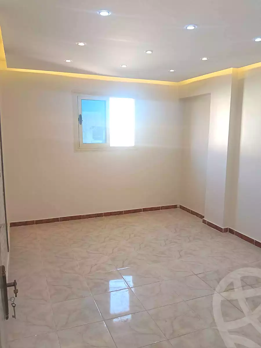 https://aqarmap.com.eg/en/listing/7081849-for-sale-alexandria-al-agamy-el-hanouvel-radwan-st