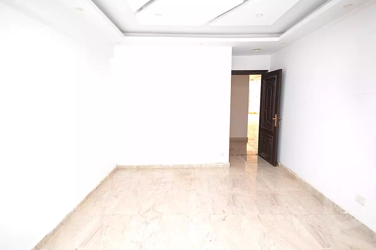 https://aqarmap.com.eg/ar/listing/7082380-for-sale-alexandria-el-mandara-alex-el-mandara-bahri-sidi-kamal-st