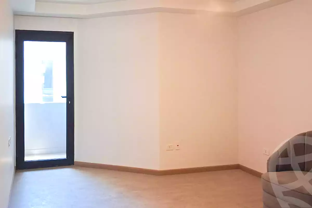 شقة بـ٣ غرف نوم في سكاي لاين ريزيدنس، صورة ٨ من ١٢